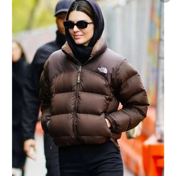 TheNorthFace women’s retro 1996 nuptse puffer jacket in chocolate brown. - Picture 4 of 4